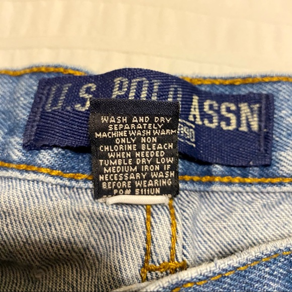 Vintage High Waisted US Denim Shorts - Picture 7 of 13